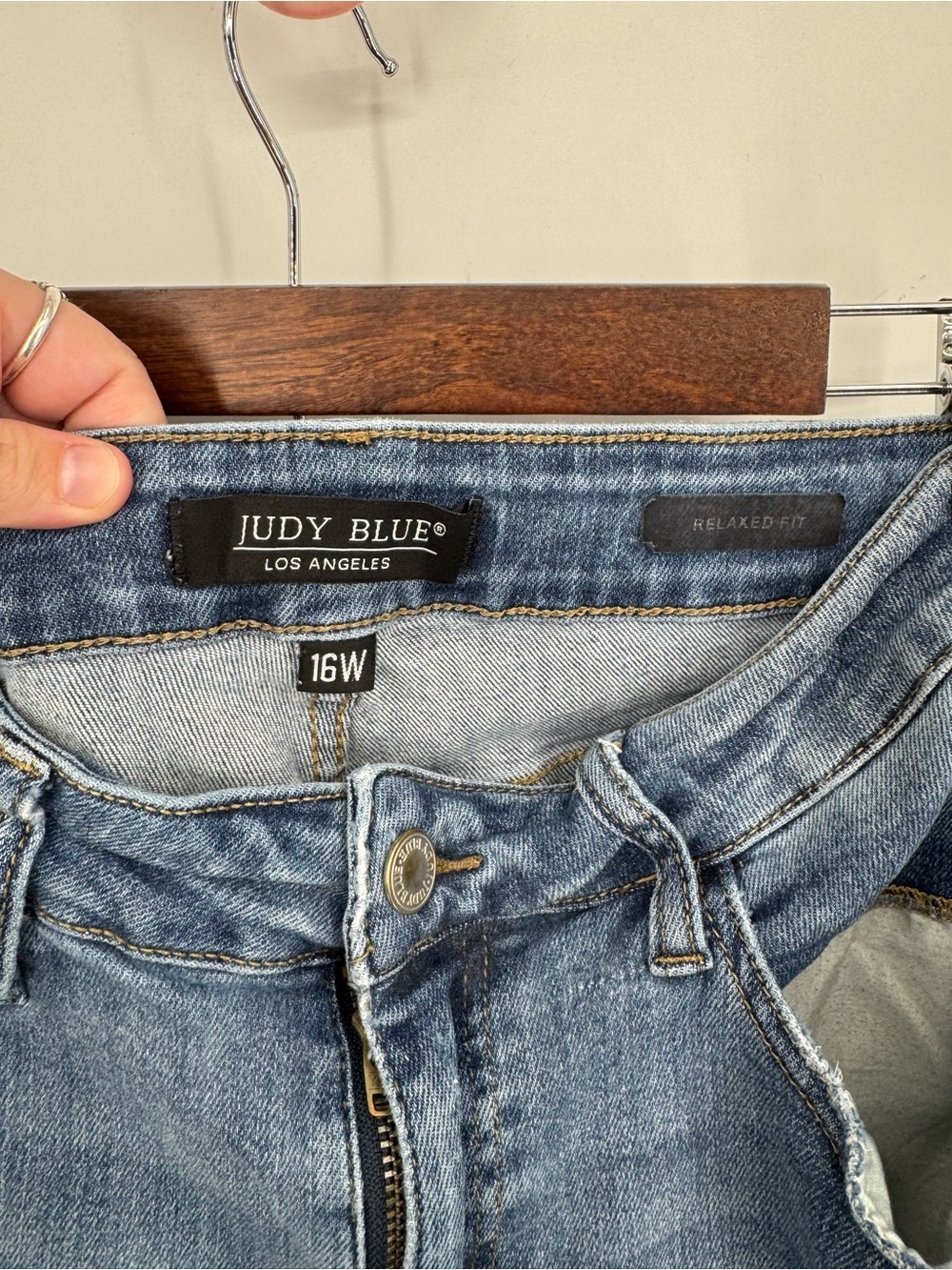 Judy Blue Distressed Skinny Jeans Raw Hem Stretch Denim Relaxed Women’s 16W Plus - Picture 4 of 6